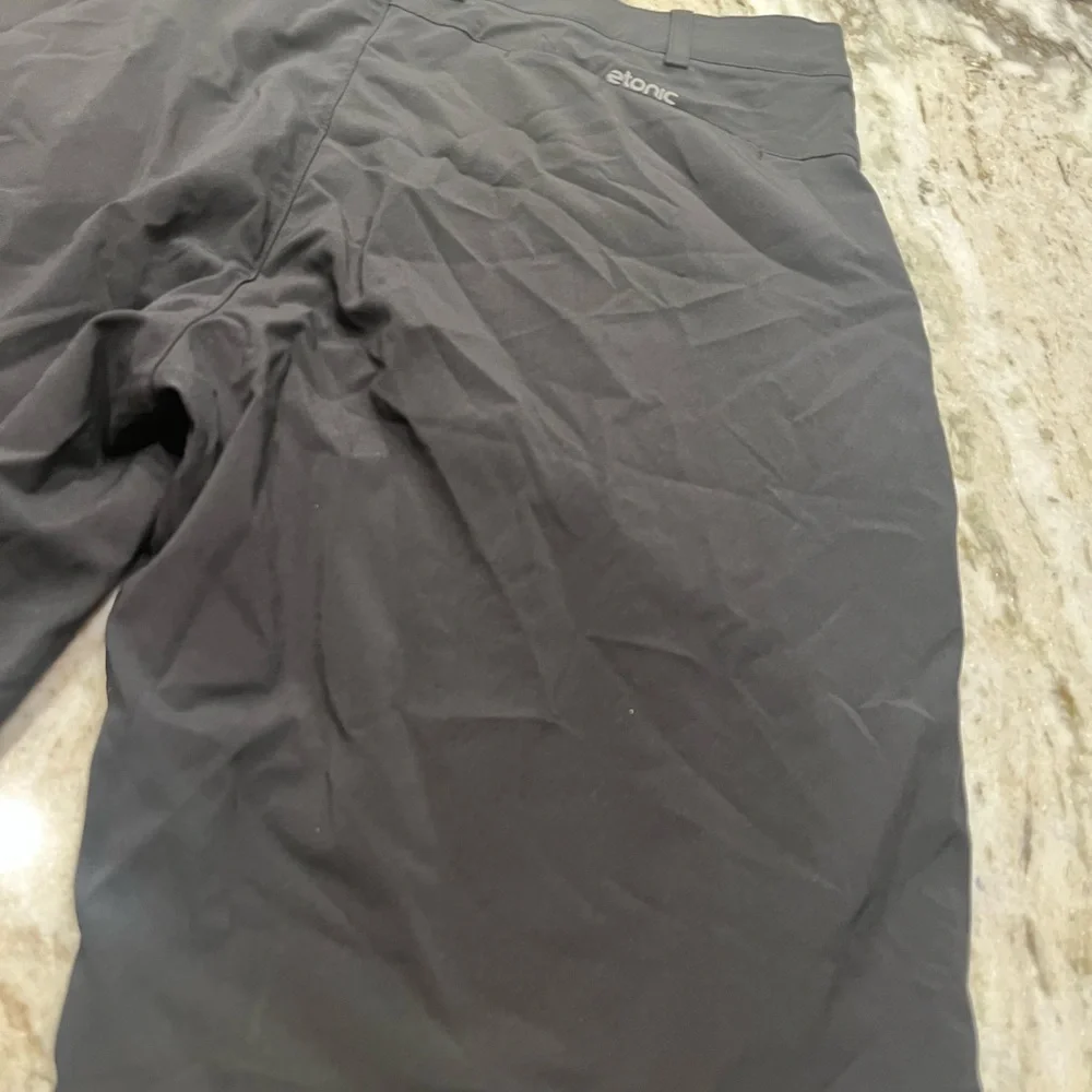 Etonic men’s black golf‎ shorts size 36